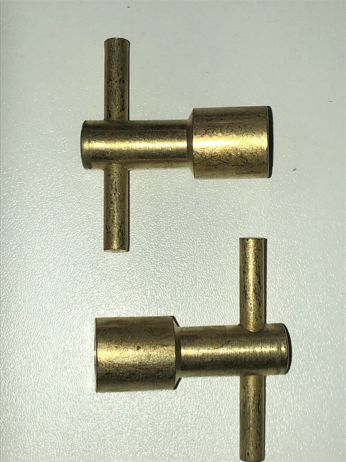 TWO SOLID BRASS METER BOX KEYS HEAVY DUTY FIT MOST TRIANGLE UTILITY
