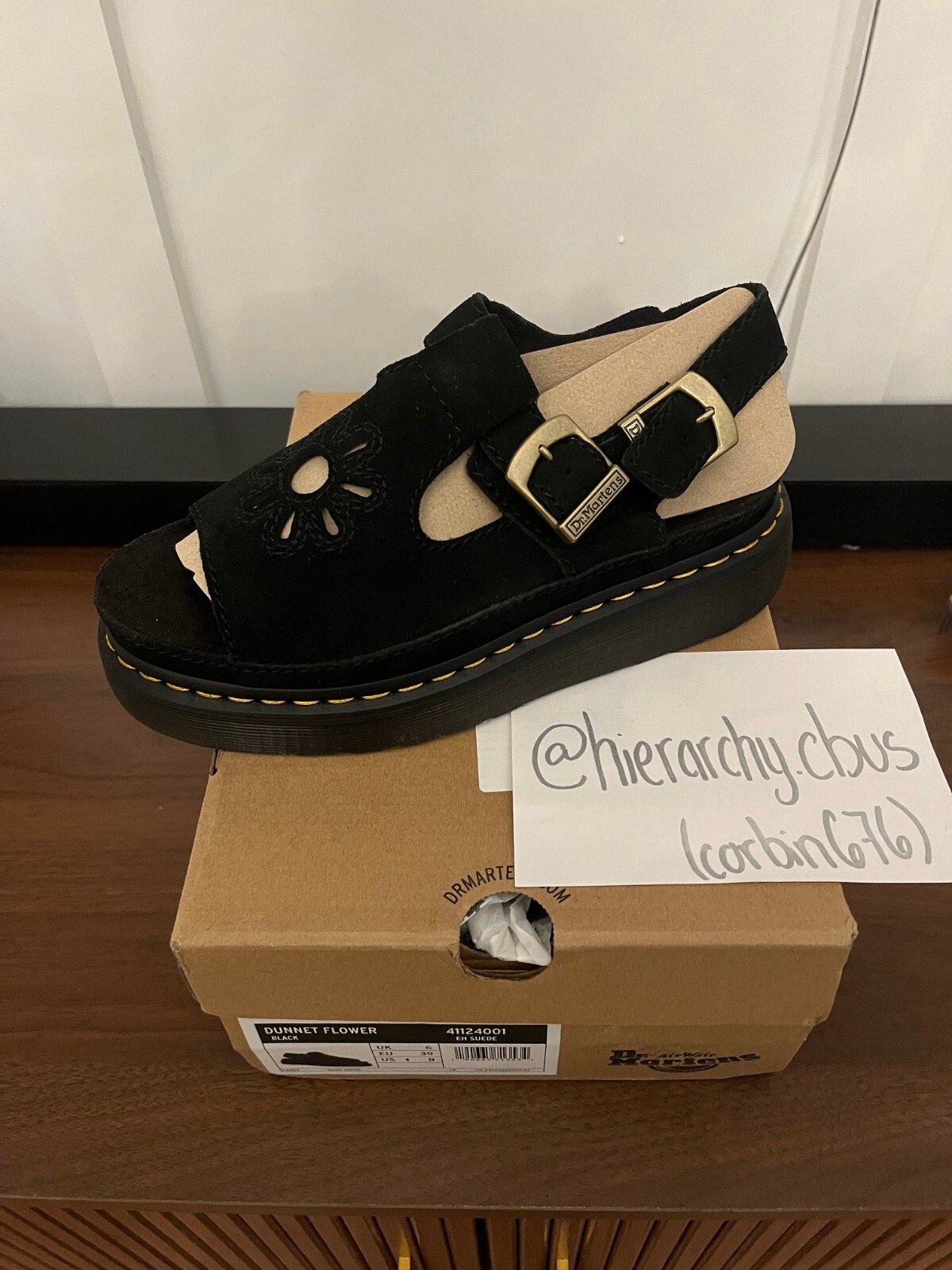 NEW Womens Dr. Martens Dunnet Flower Sandal *BLACK - Size 5