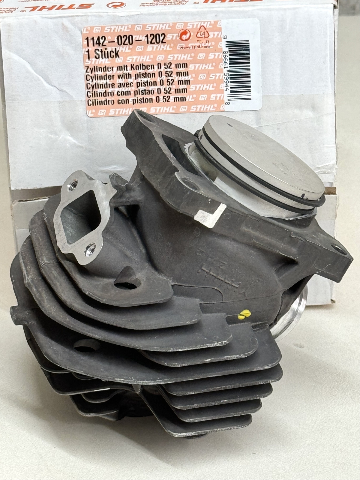 STIHL OEM CYLINDER WITH PISTON KIT 1142 020 1202 MS462 MS462C C-M R MS462R - Picture 3 of 5