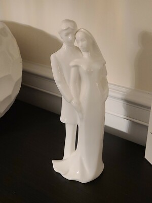 Royal Doulton Images ''Wedding Vows'' Figurine In Original Box With Certificate