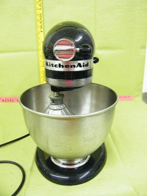 KitchenAid Classic Black Tilt-Head Mixer