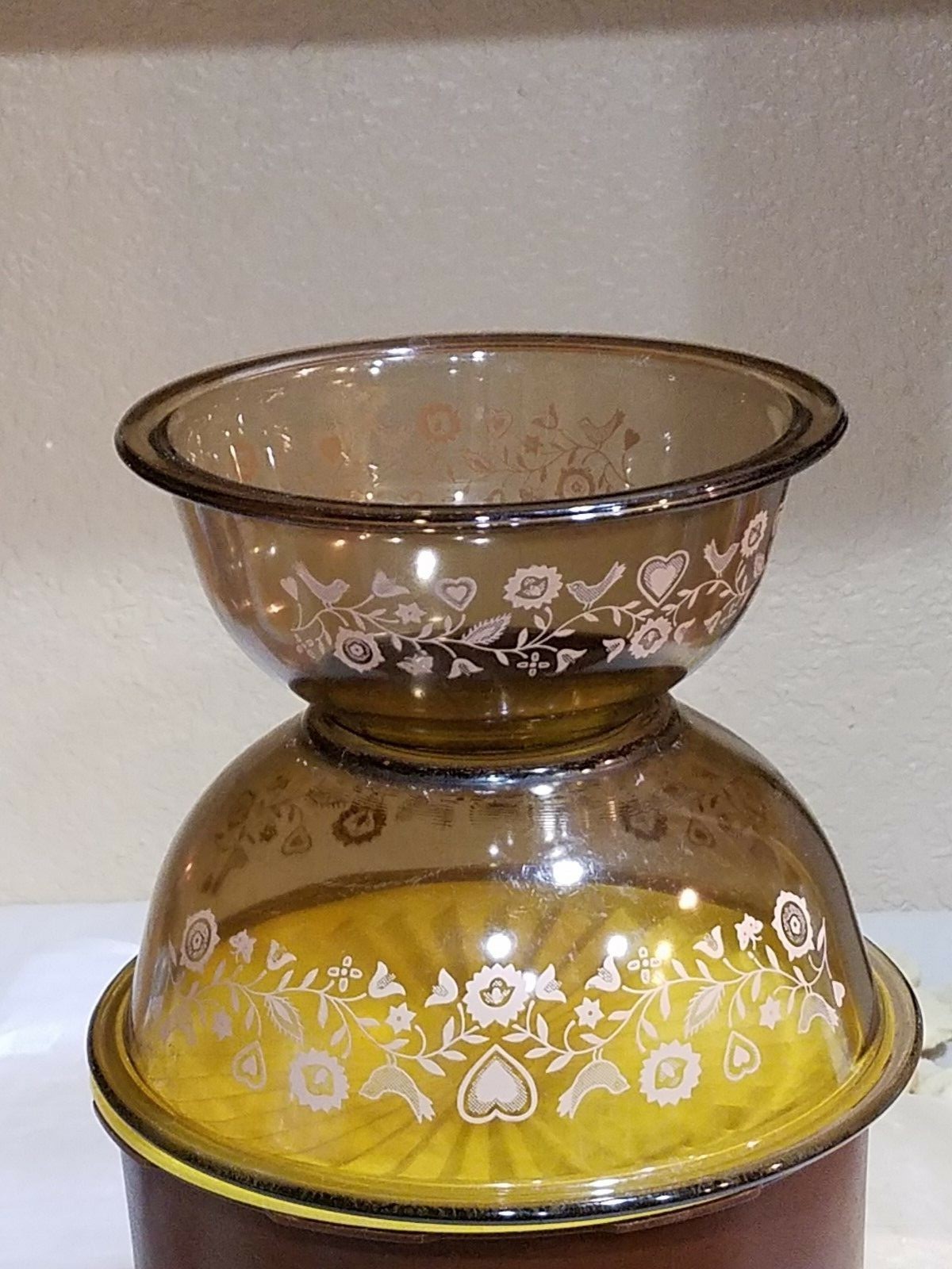 Vintage Pyrex Clear Brown Pyrex bowls of 2 with Bird & Flower Desighn 322 Brown