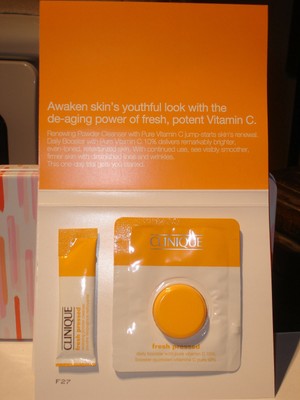 Clinique Lot of 2 Sample Size Clinique Fresh Pressed System with Vitamin C