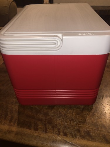 Legend 12 Cooler by IGLOO