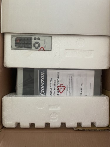 NEW! Vintage NOS Emerson 3 CD Changer w/ Cassette Player Radio 2 Speakers MS9838