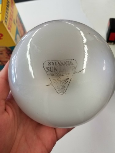 VINTAGE USED SYLVANIA 1950S RS SUNLAMP REPLACEMENT LIGHT BULB WITH BOX UNTESTED