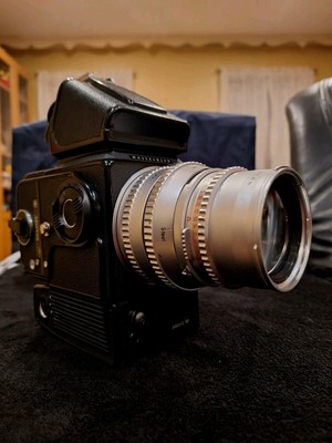 Hasselblad 500ELM Black 6x6 Camera w/150mm f4, A24 Mag, PM 45 finder Bundle 