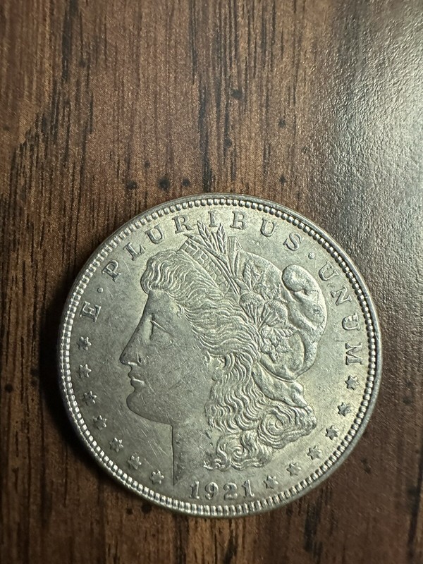 1921 - Silver Morgan One Dollar $1 coin