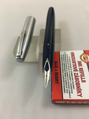 Sheaffer 440 Steel Black FP Steel  Fine +Converter+6 Cart Never used NEW USA