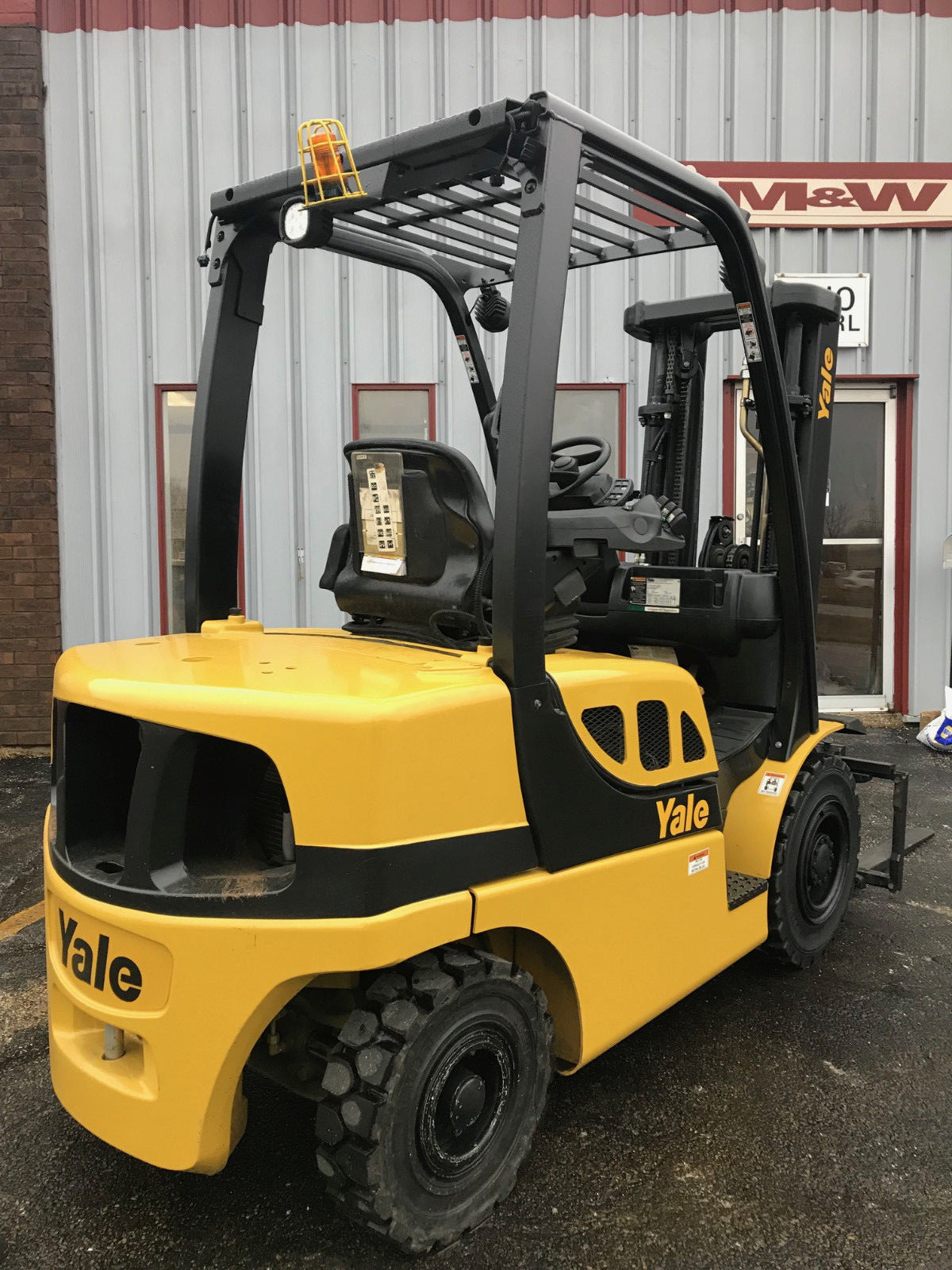 YALE PNEUMATIC 5000 LB DIESEL FORKLIFT