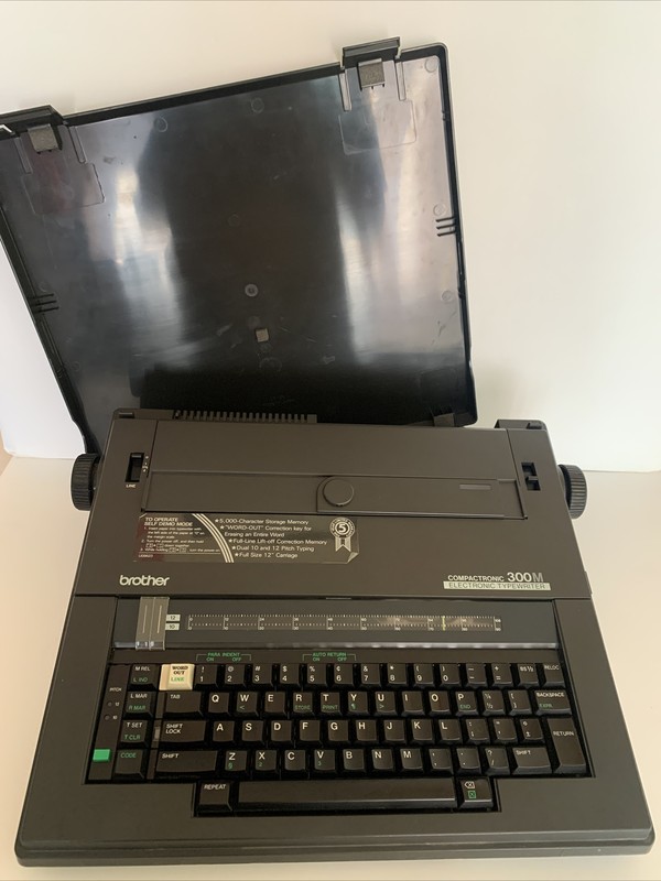 1986 Brother Pactronic 300 On The Typewriter Database