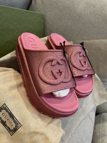 size 37- Gucci Platform sandal slide Interlocking G Pink