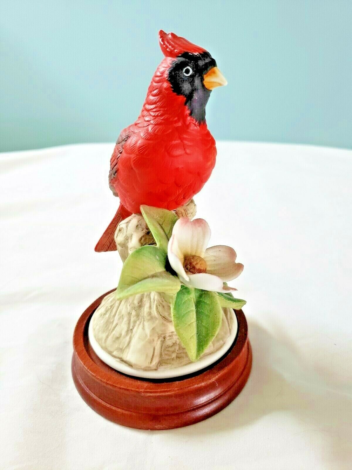 Andrea by Sadek Cardinal Porcelain Bird Figurine #8627 with Wood Base