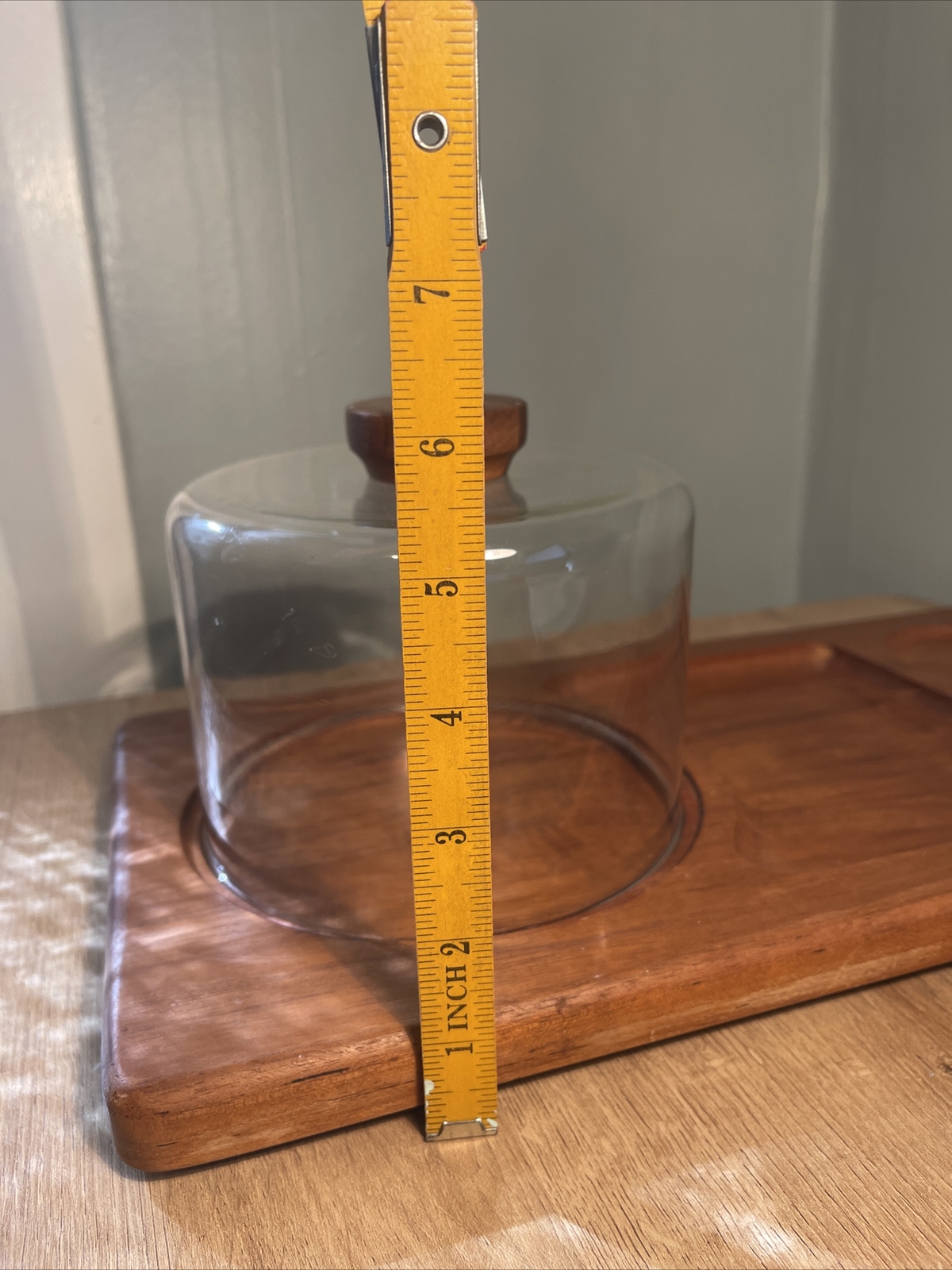 VINTAGE MID CENTURY GAILSTYN SUTTON TEAK WOOD CHARCUTERIE BOARD CHEESE DOME