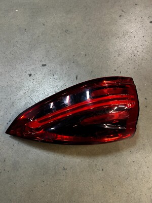 2015 - 2017 PORSCHE CAYENNE TAIL LIGHT RIGHT PASSENGER 7P5945208R OEM