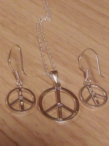 925 STERLING SILVER PEACE SIGN NECKLACE AND EARRINGS SET