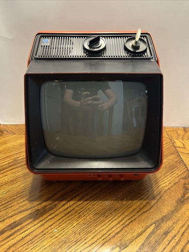 スペースエイジ　ダイヤル式カラーテレビ　オレンジ スペースエイジ ダイヤル式カラーテレビ オレンジ