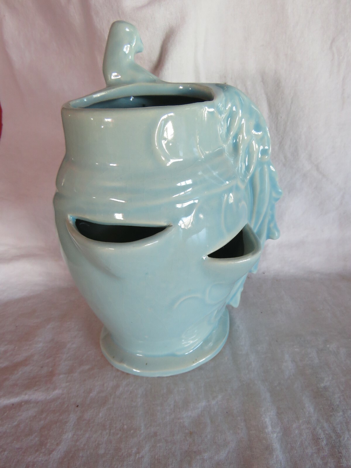 Vintage McCoy Bird Of Paradise Planter/Vase Strawberry planter, blue