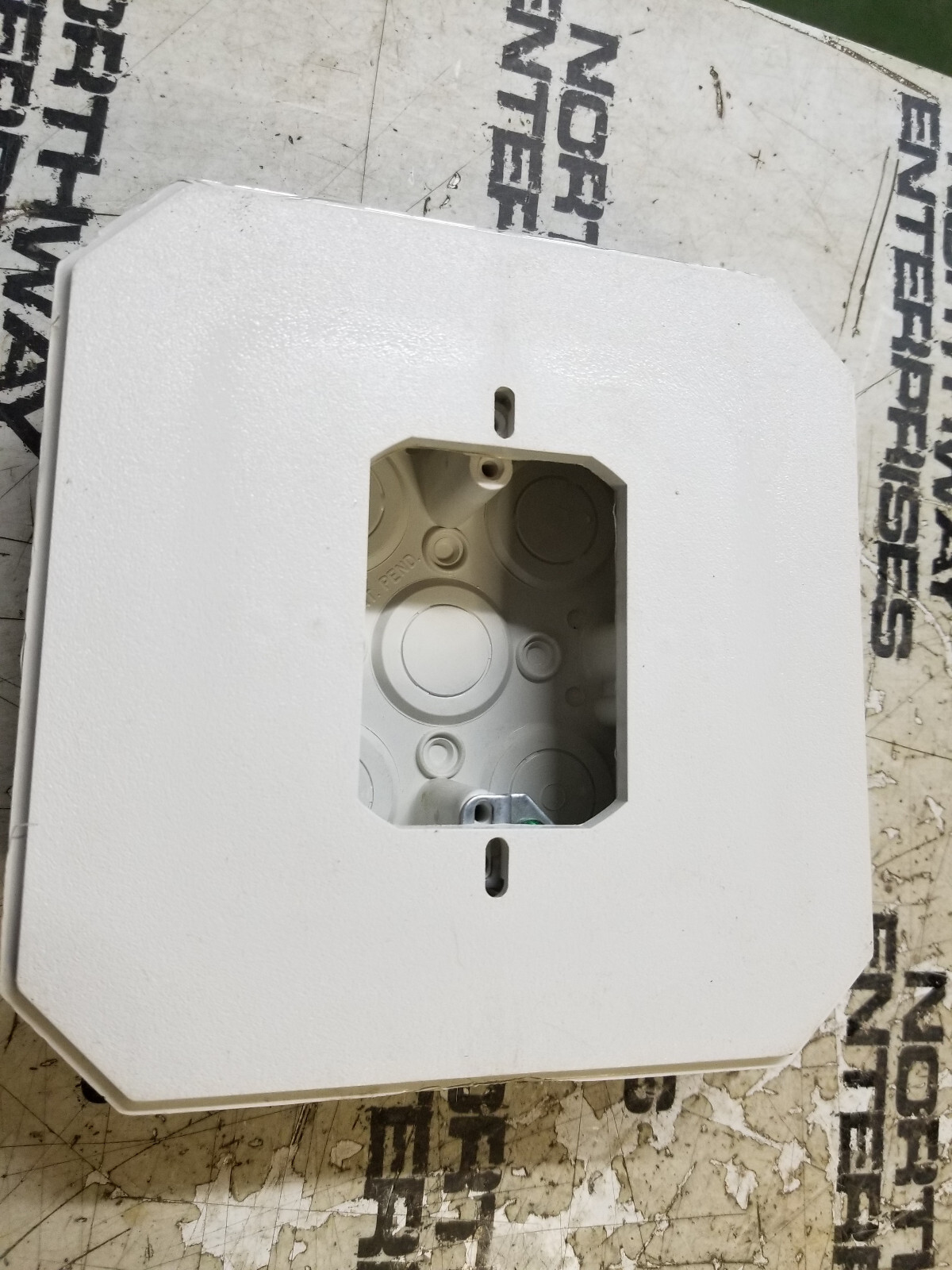 LOT OF 3 SETS - ARLINGTON 8091F Siding Mount Box-Cover Kit - Picture 4 of 5