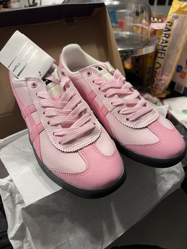 First come, first served! New box included Onitsuka Tiger