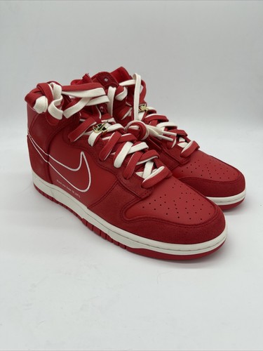Nike Dunk High SE “First use June 18,1971” University Red