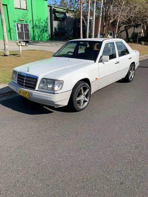 Мерседес e220 1994
