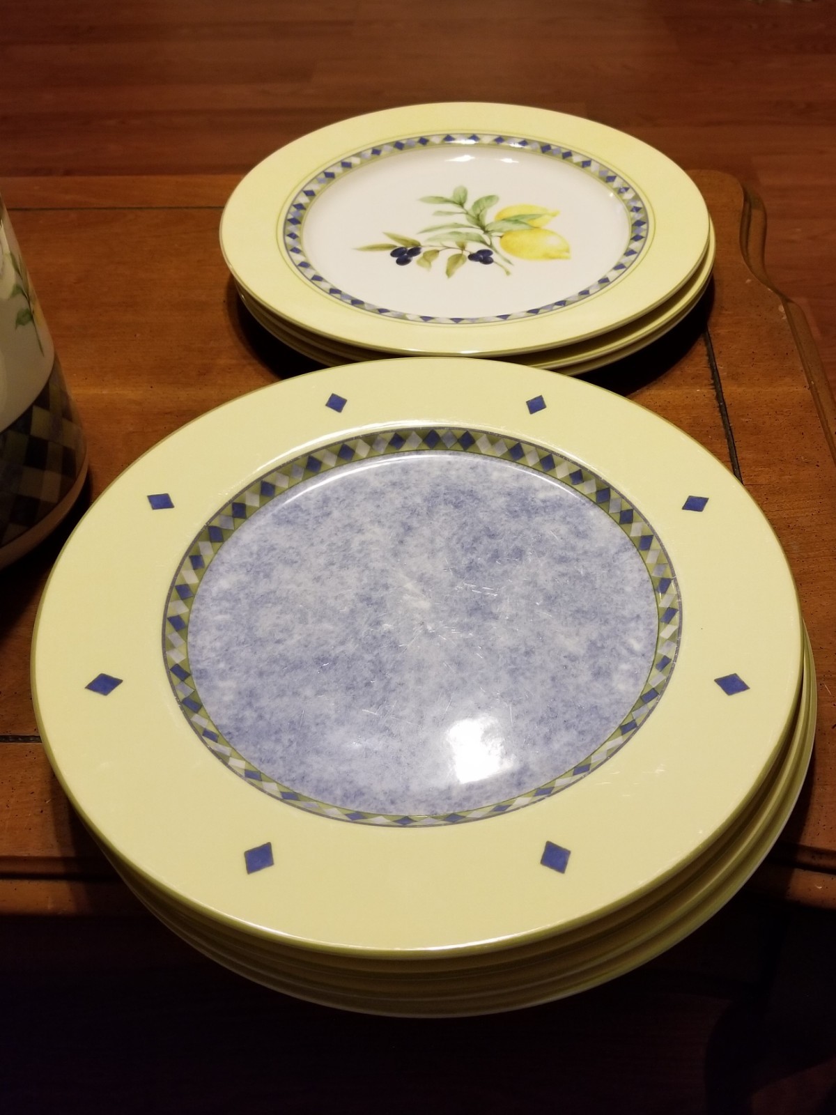 ROYAL DOULTON china CARMINA TC1277 pattern Set of 7 Dinner Plates 11