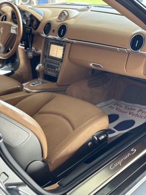 image 4 of interior