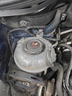 Used Coolant Bottle fits: VOLKSWAGEN ATLAS CROSS SPORT 20 21 22 23