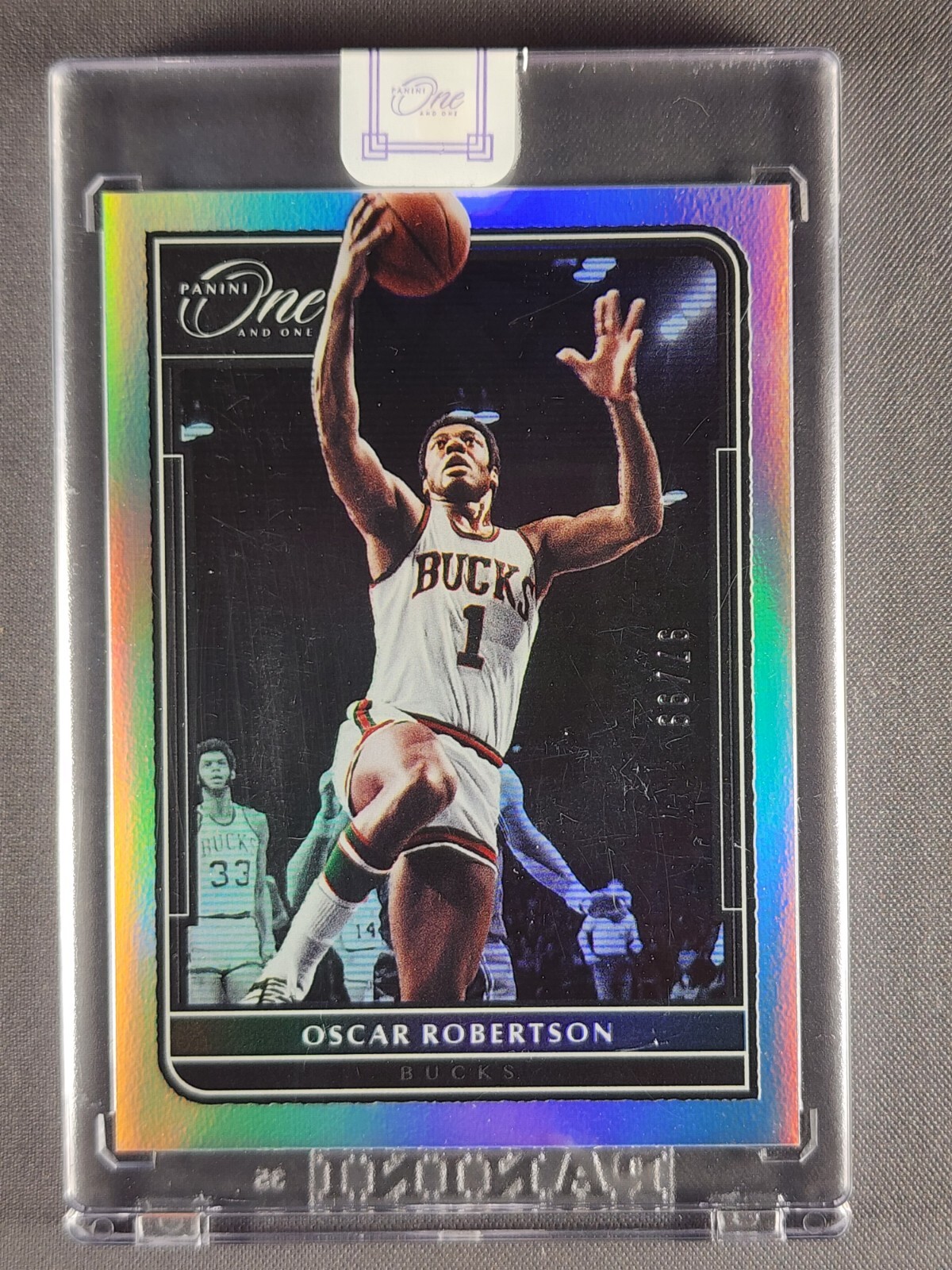 2021-22 Panini One and One #179 Oscar Robertson /99 Silver 2021-22 Panini One and One #179 Oscar Robertson /99 Silver