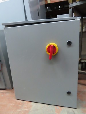 SAGINAW CONTROL SCE-24EL2012LP 3R CONTROL PANEL ENCLOSURE IEC 60529 LR97418 1YEA