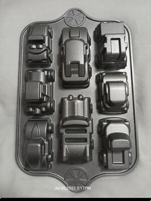 Williams Sonoma Nordic Ware Sweet Rides Classic Car Truck Cake Jello Mold Pan