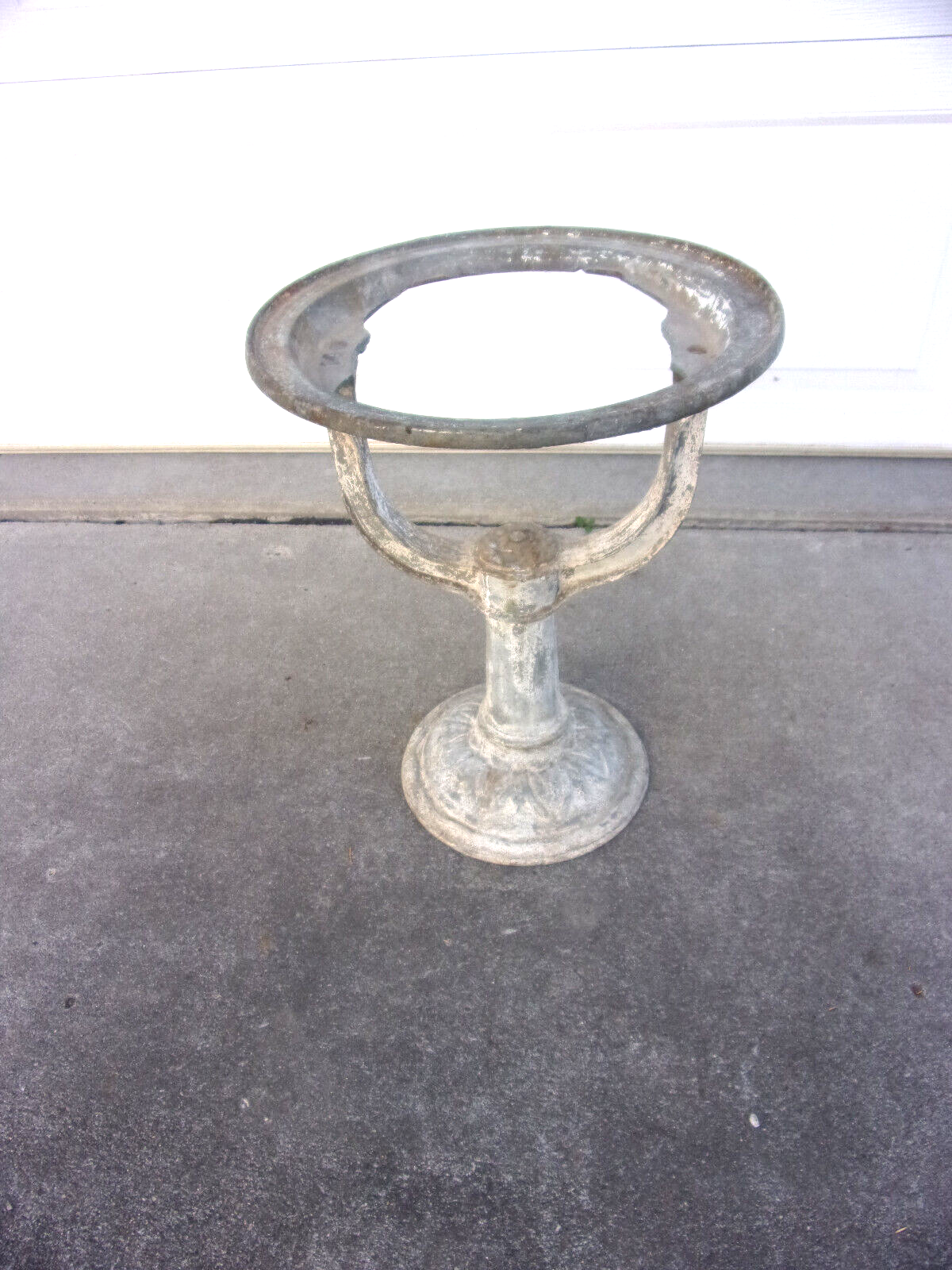 Stand Garden Gazing Ball Holder