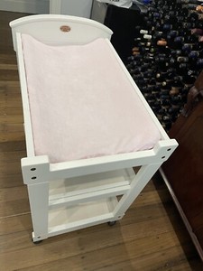 gumtree boori change table