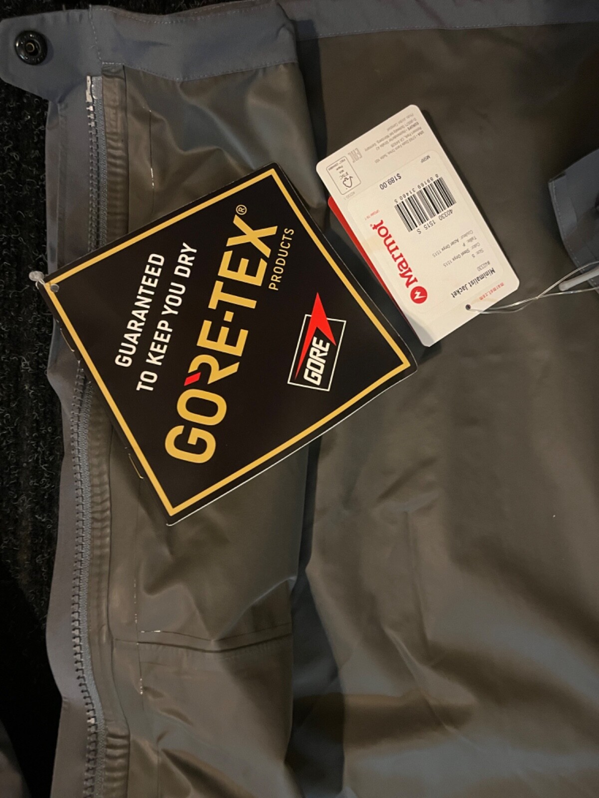 Marmot Minimalist Goretex Jacket Hooded rain jacket Small size