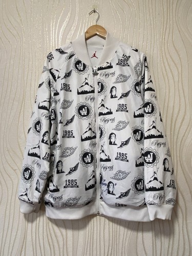 NIKE AIR JORDAN REVERSIBLE JACKET sz S MEN WHITE | eBay NIKE AIR JORDAN REVERSIBLE JACKET sz S MEN WHITE | eBay