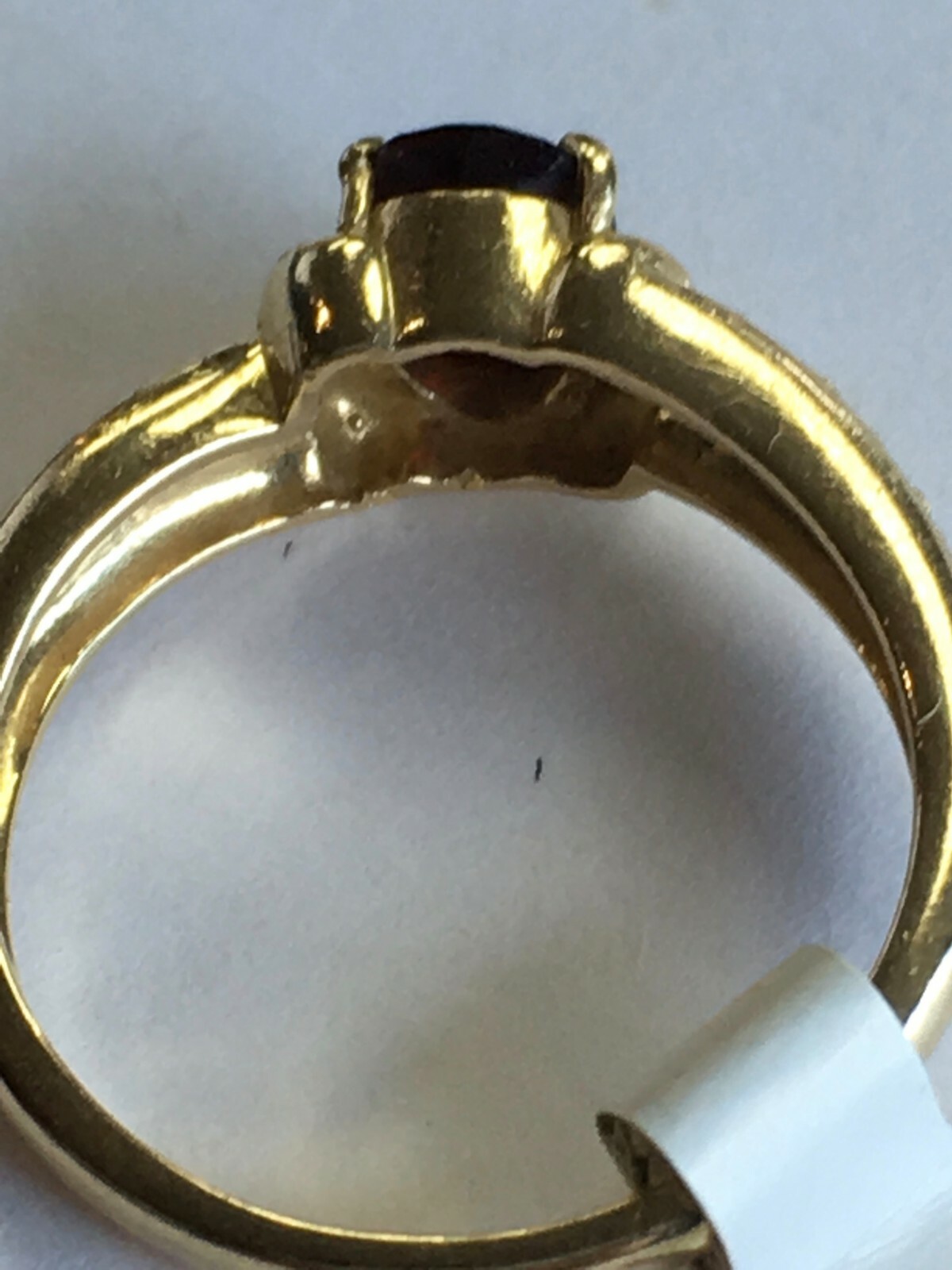 14 KT Gold 1 Carat Red Garnet Ladies Ring with Diamond Accents 3.0 Grams