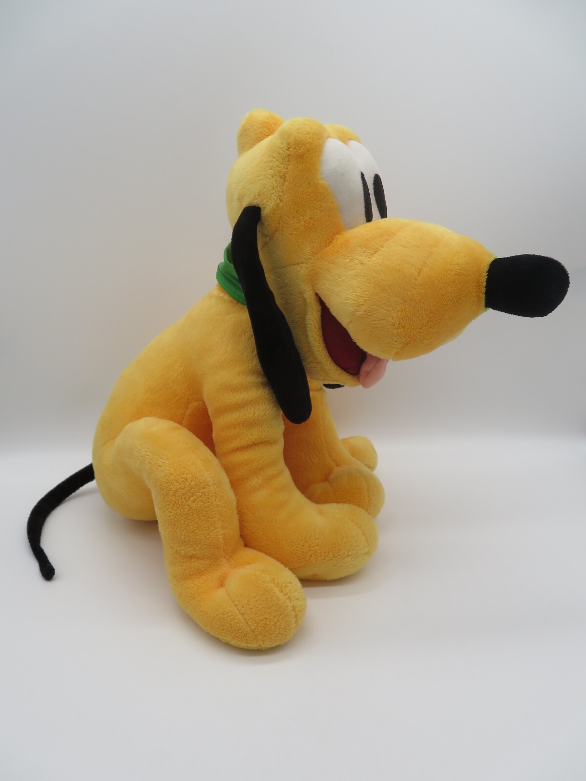 Pluto Disney Store Exclusive Plush Dog Stuffed Animal Authentic 12