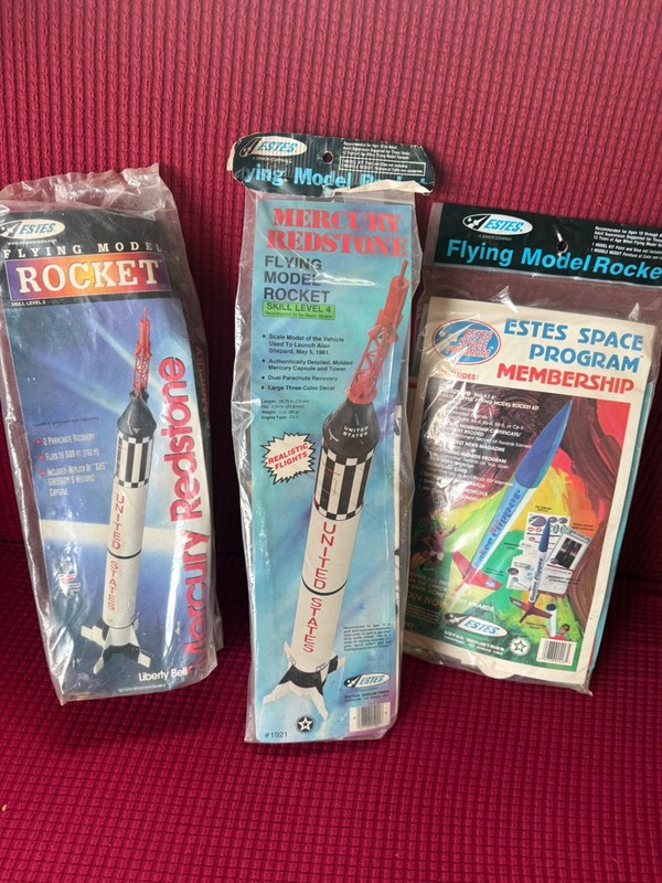 Estes Rocket Kits 2 Mercury Redstone Rockets Plus Estes Space