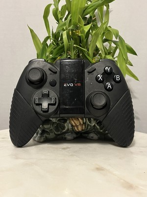 EVO VR - Pro Level Wireless Bluetooth Gamepad For Smartphones