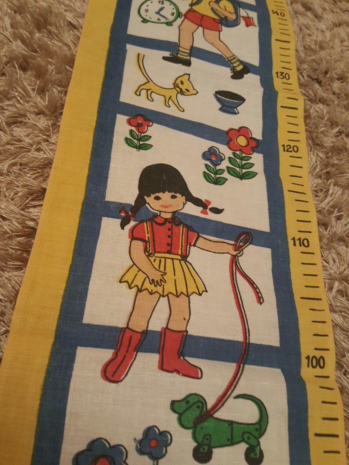 uralte Textil Messtabelle für Kinder 60/70er Jahre, 1.Hand, Vintage, Messlatte