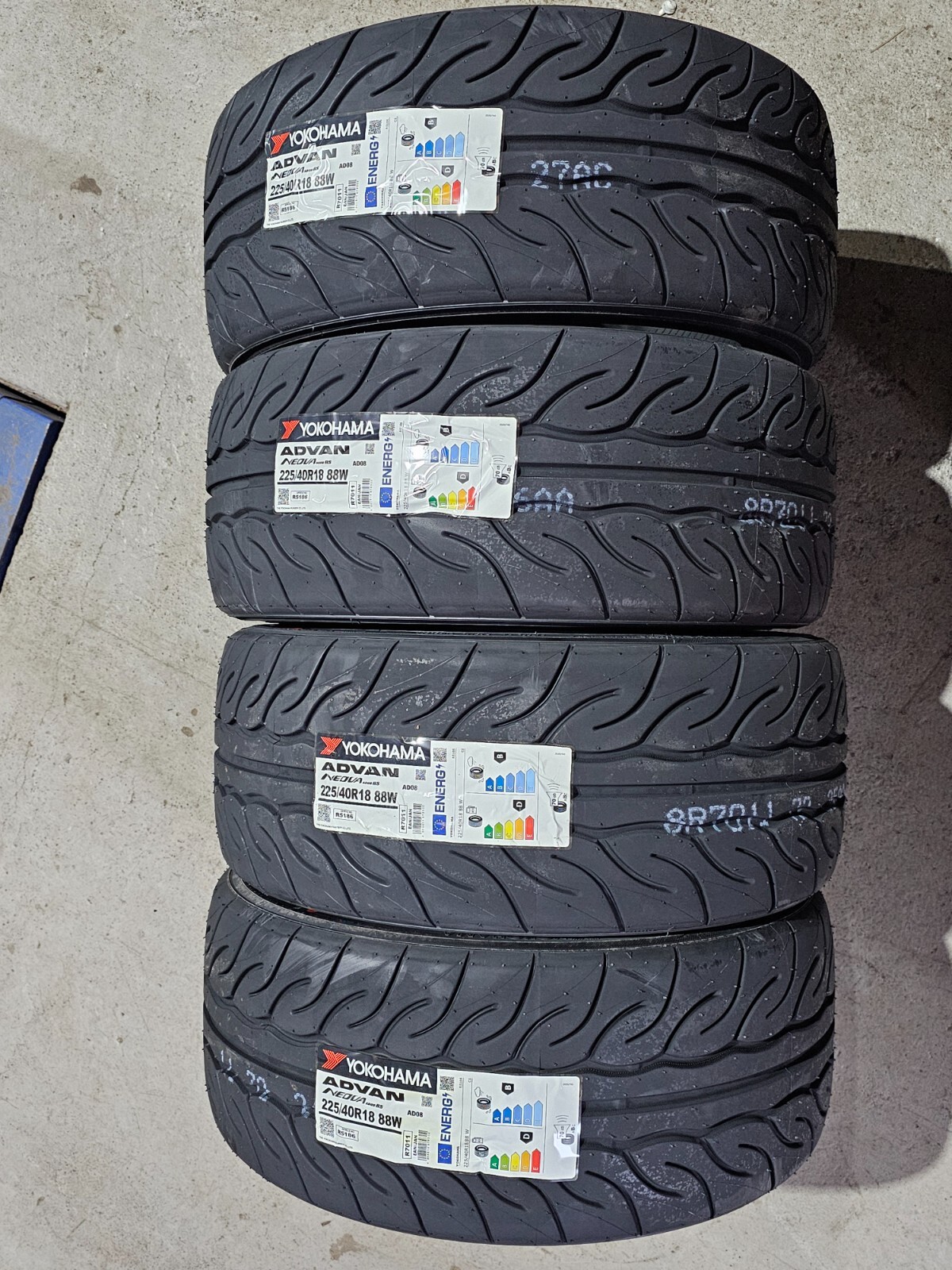 ヨコハマ ネオバ ADVAN NEOVA AD09 255/40R18 2本 ADVAN NEOVA AD08R