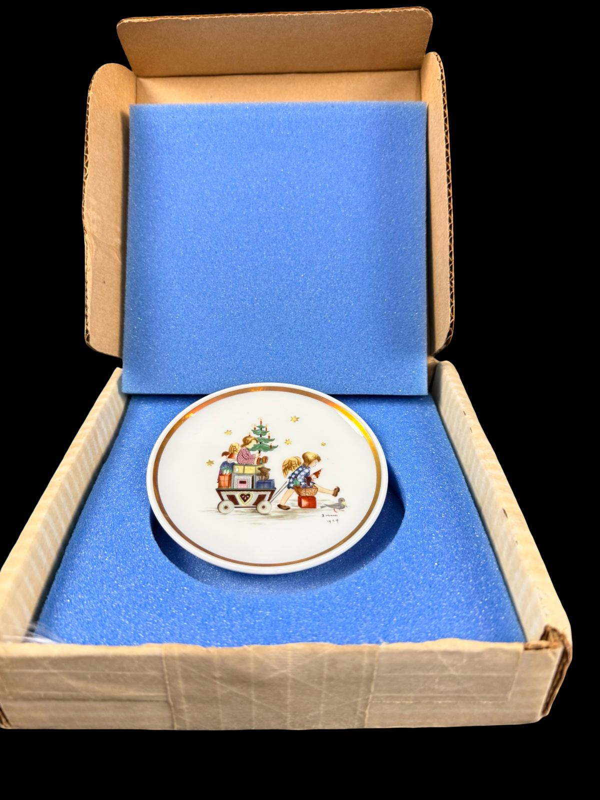 Vintage Schmid 1979 Berta Hummel Christmas Miniature Collector Plate 4 Inch