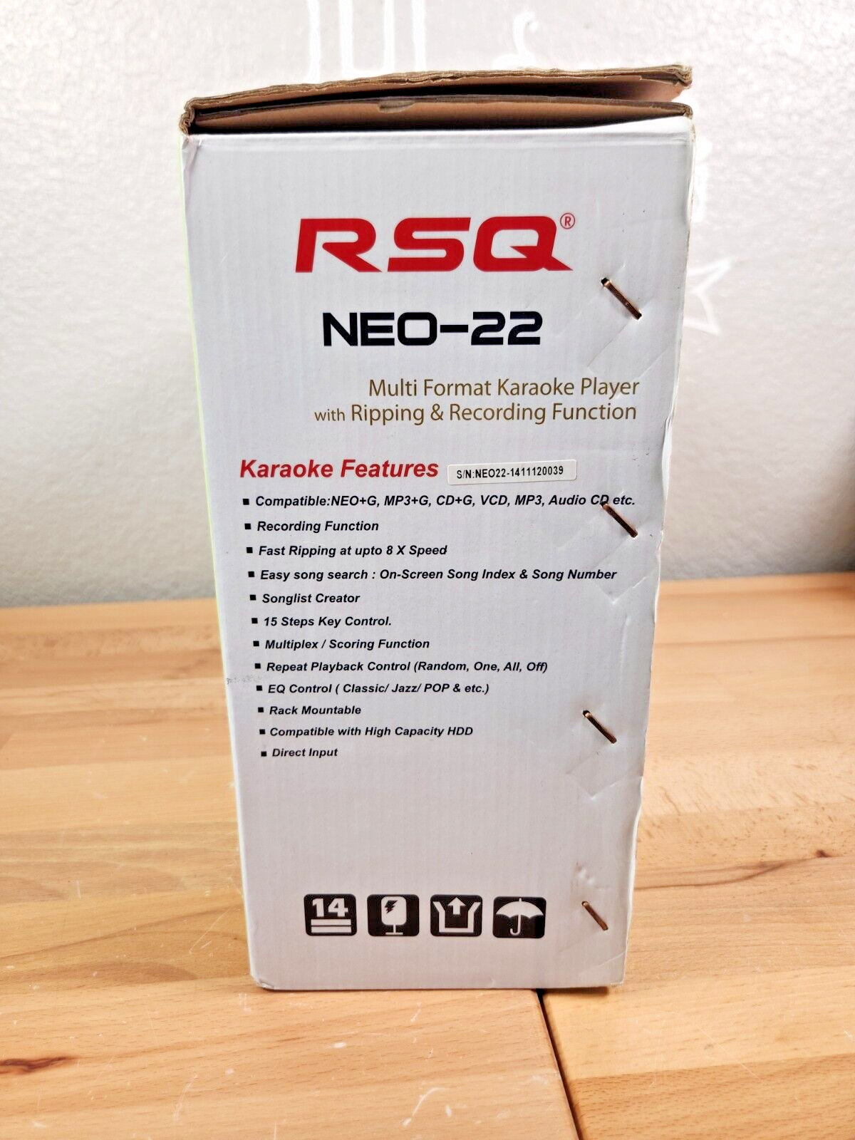 RSQ Neo-22 Digital Karaoke Player Multi Format Recording Function w/ SD Card EUC
