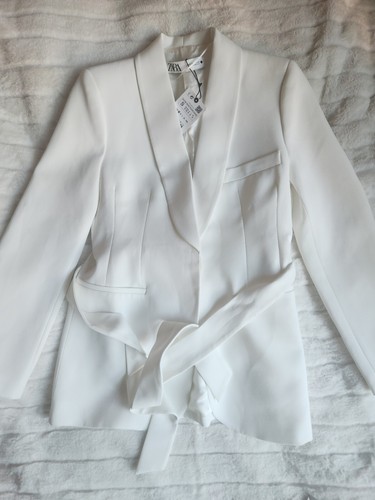 訳あり☆ZARA Shawl Collar Blazer with Belt Zara Shawl Collar Blazer with Belt — UFO No More