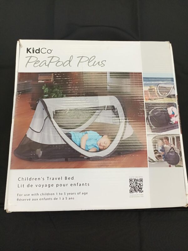 KidCo P4012 Peapod Plus - Portable Childrens Travel Bed (Midnight)