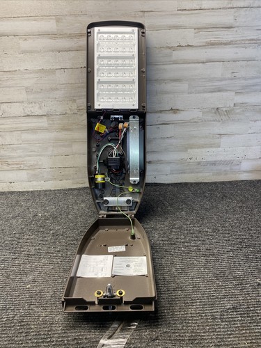 American Electric Lighting ATB0 30BLEDE70 480 R3 BZ LED Roadway Street Light