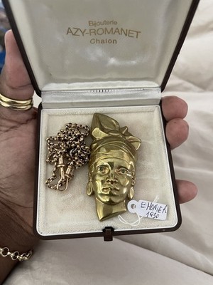 Foto dell'oggetto di un acquirente verificato