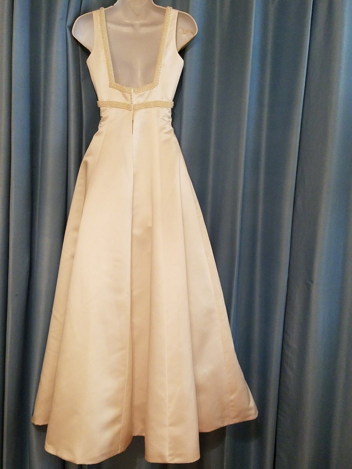 Mori Lee Wedding Gown Ivory Size 4