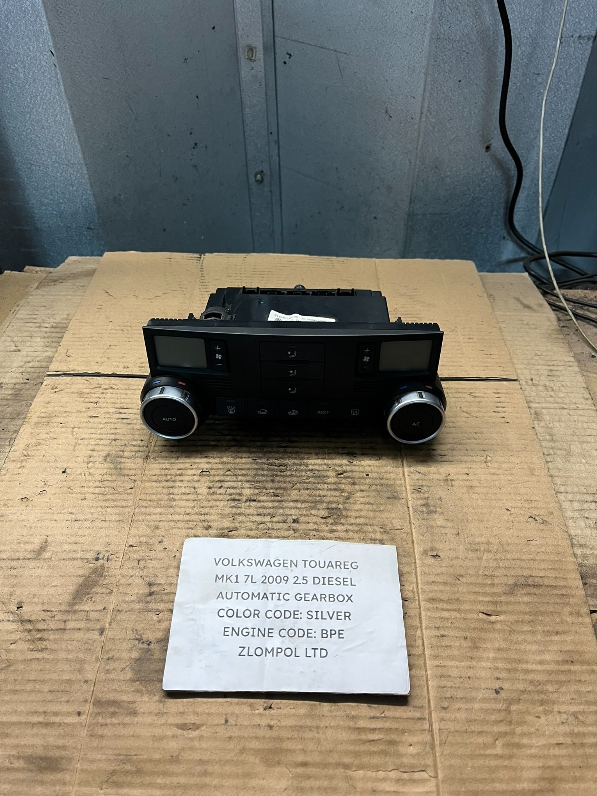 VOLKSWAGEN TOUAREG MK1 7L 2009 2.5 DIESEL - Climate Control Unti Panel 7L6907040